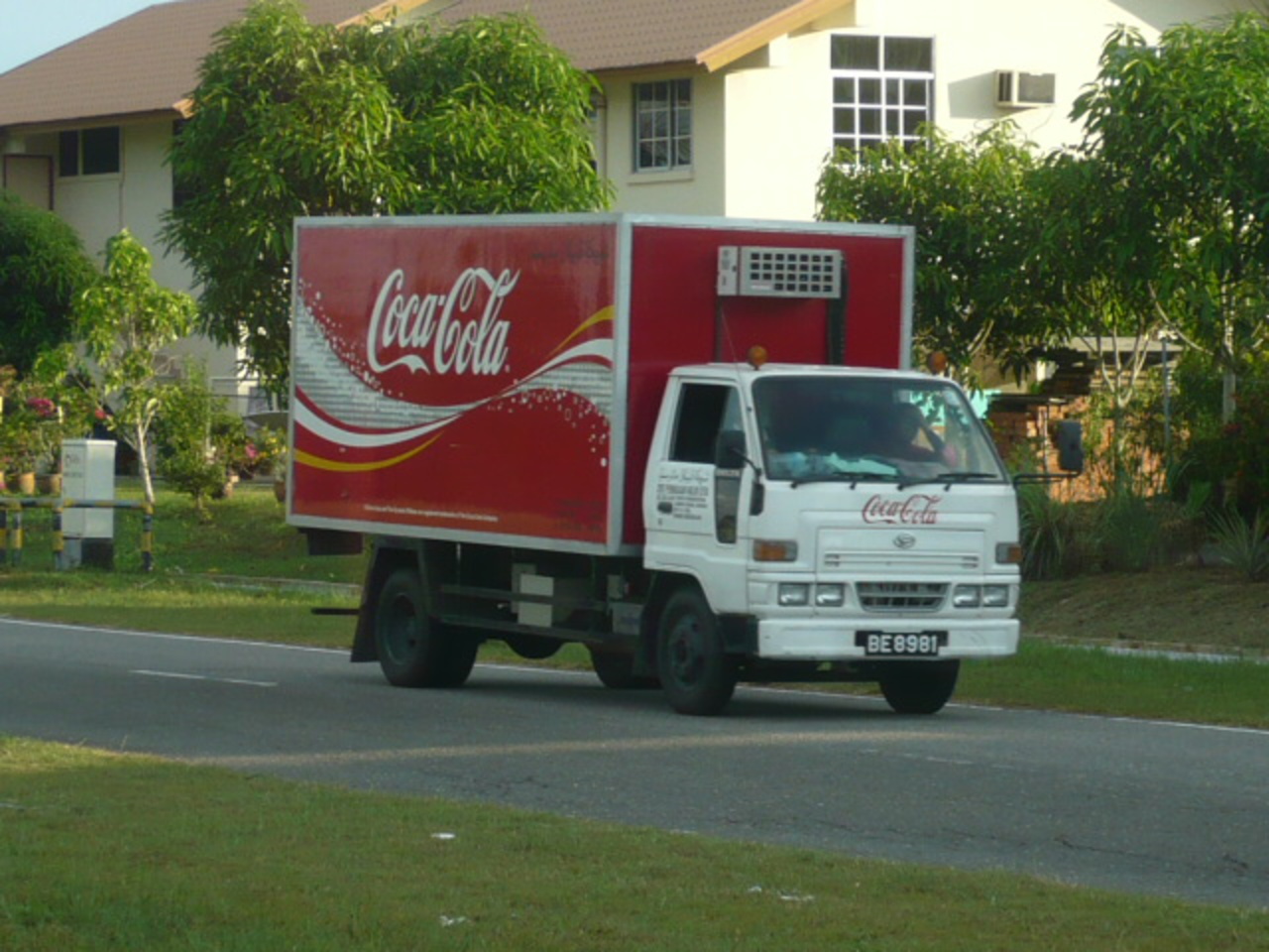 Photos de camions - Camion de livraison Daihatsu Delta Coca Cola
