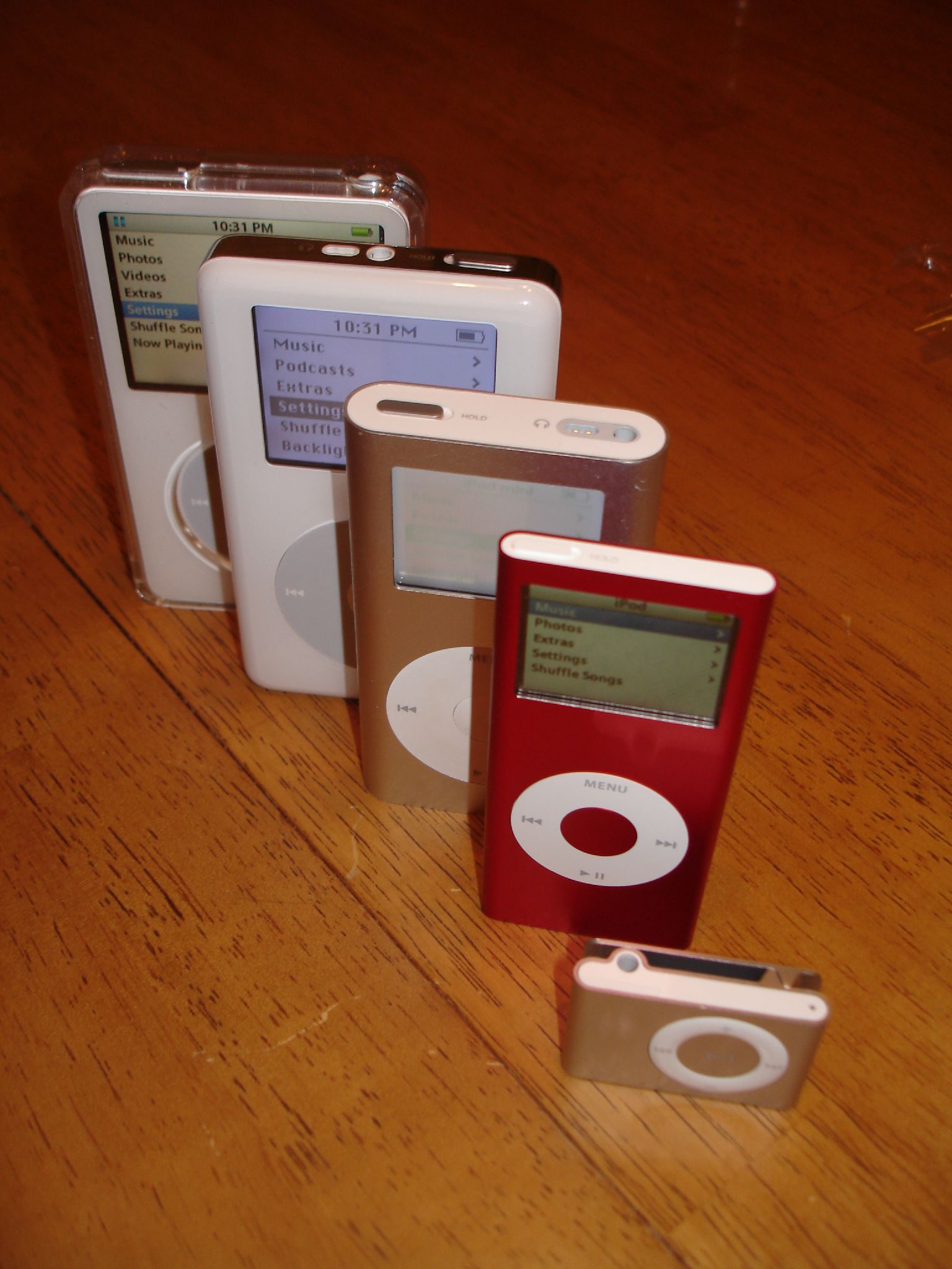 Fichier: Divers iPod.jpg - Wikipédia, l'encyclopédie libre