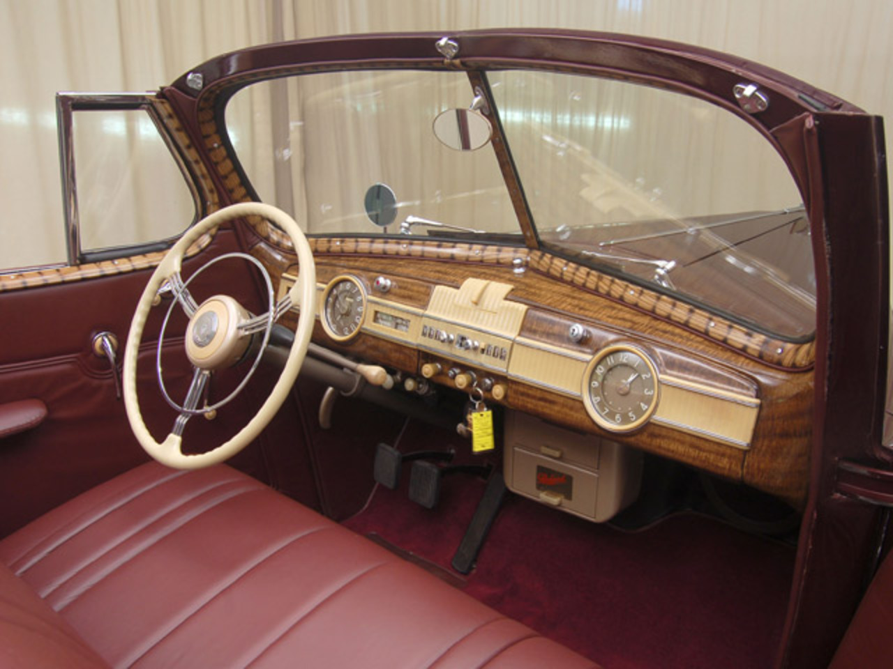 1940 Packard 160 : Vue du tableau de bord