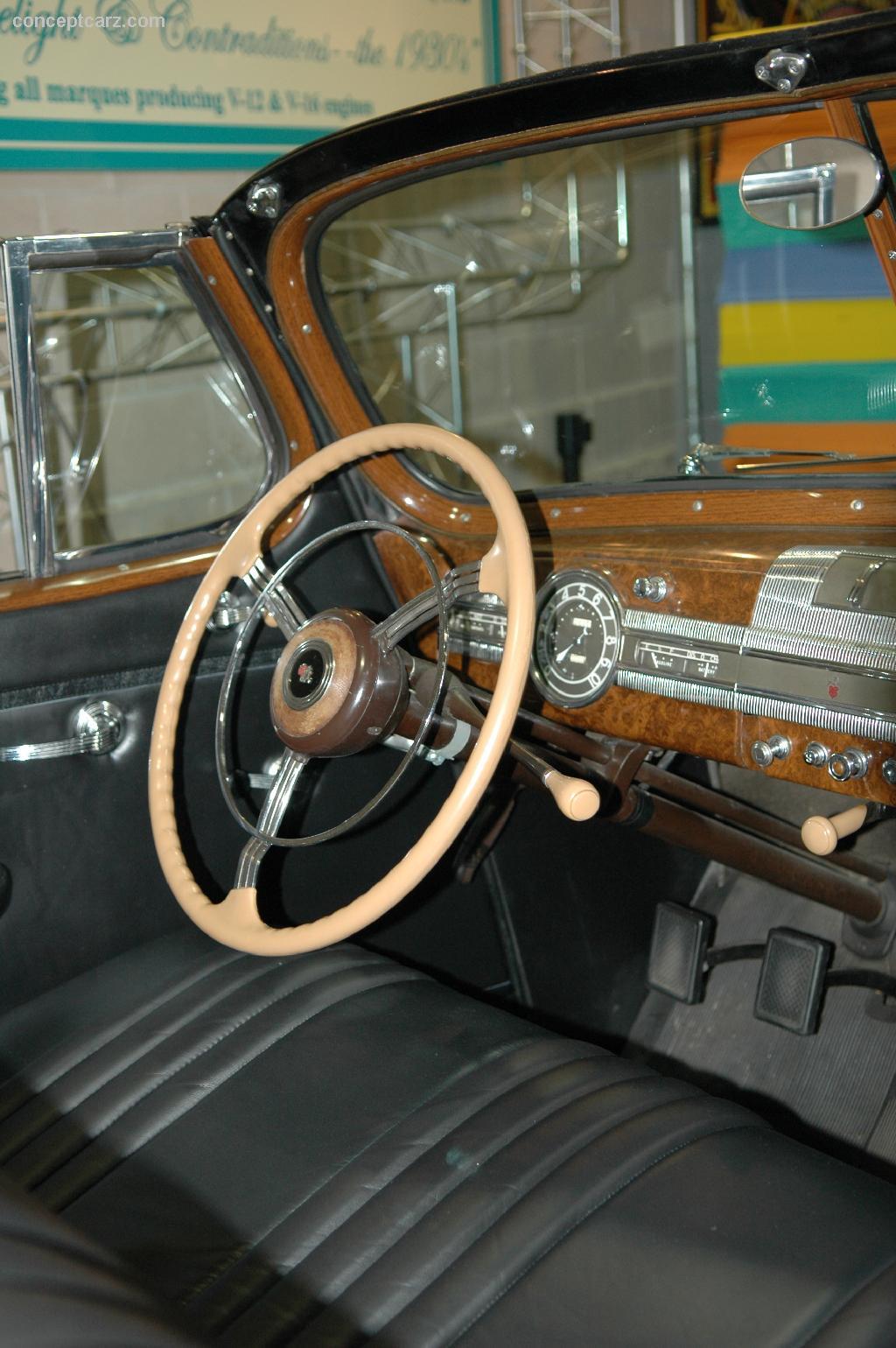 1939 Packard 120 au Salon International de l'Auto de Philadelphie
