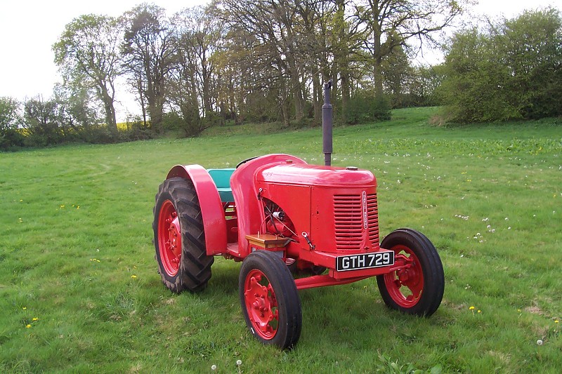 Tracteur vintage David Brown Cropmaster VAK 1C restauré, à vendre