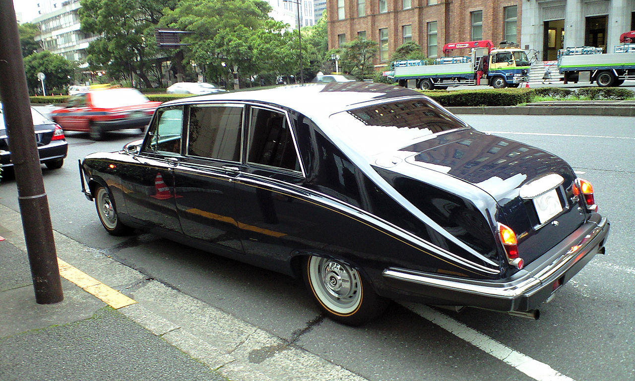 Dossier: Arrière de limousine Daimler DS420.jpg - Wikimedia Commons