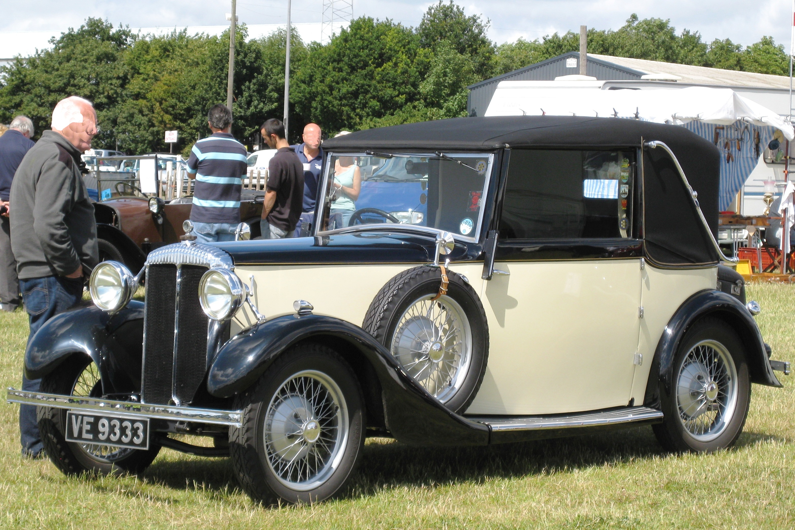 Dossier: Daimler Six reg Septembre 1933 1939cc.JPG - Wikimedia Commons