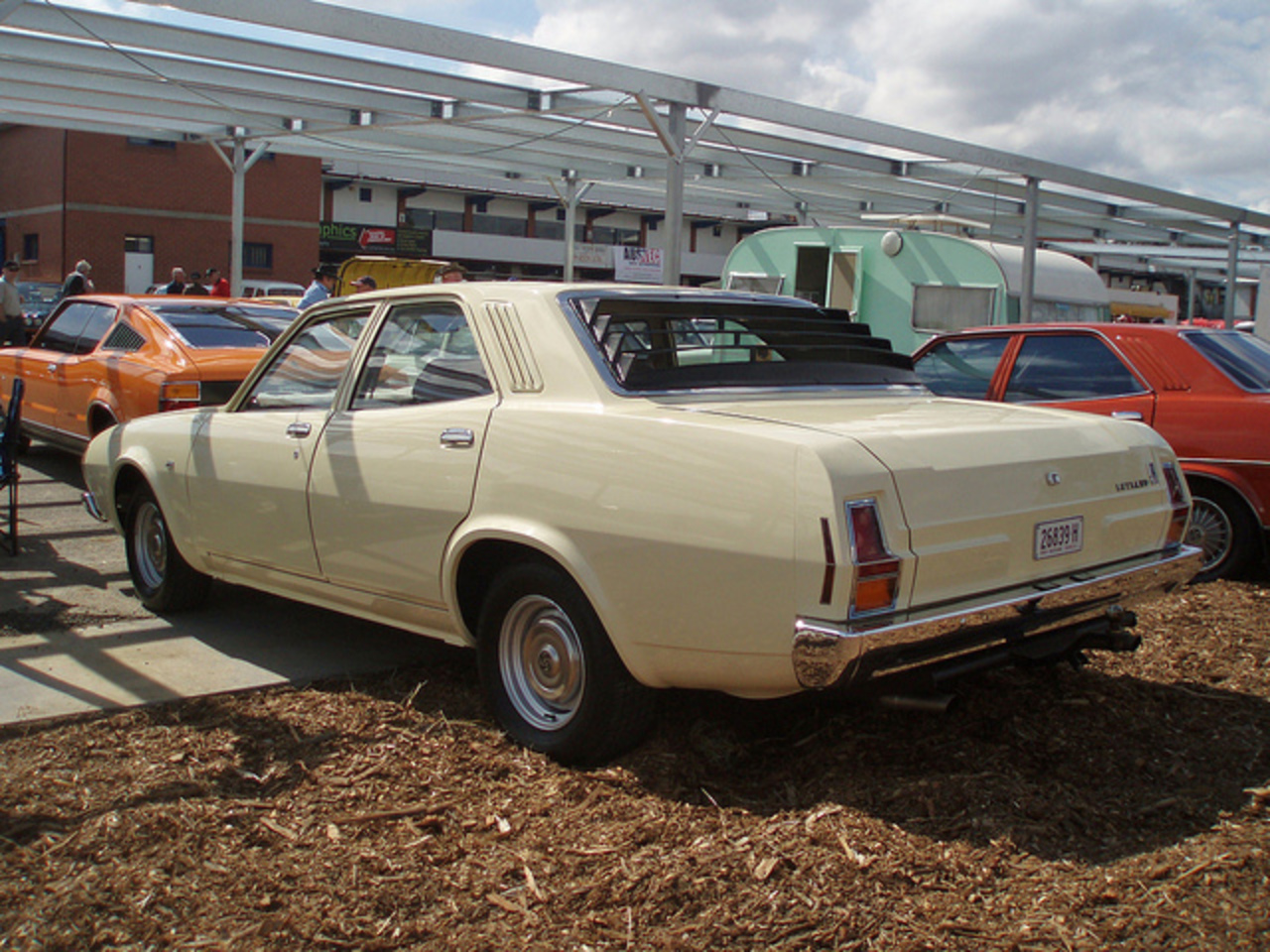 1974 Leyland P76 Deluxe | Flickr - Partage de photos!