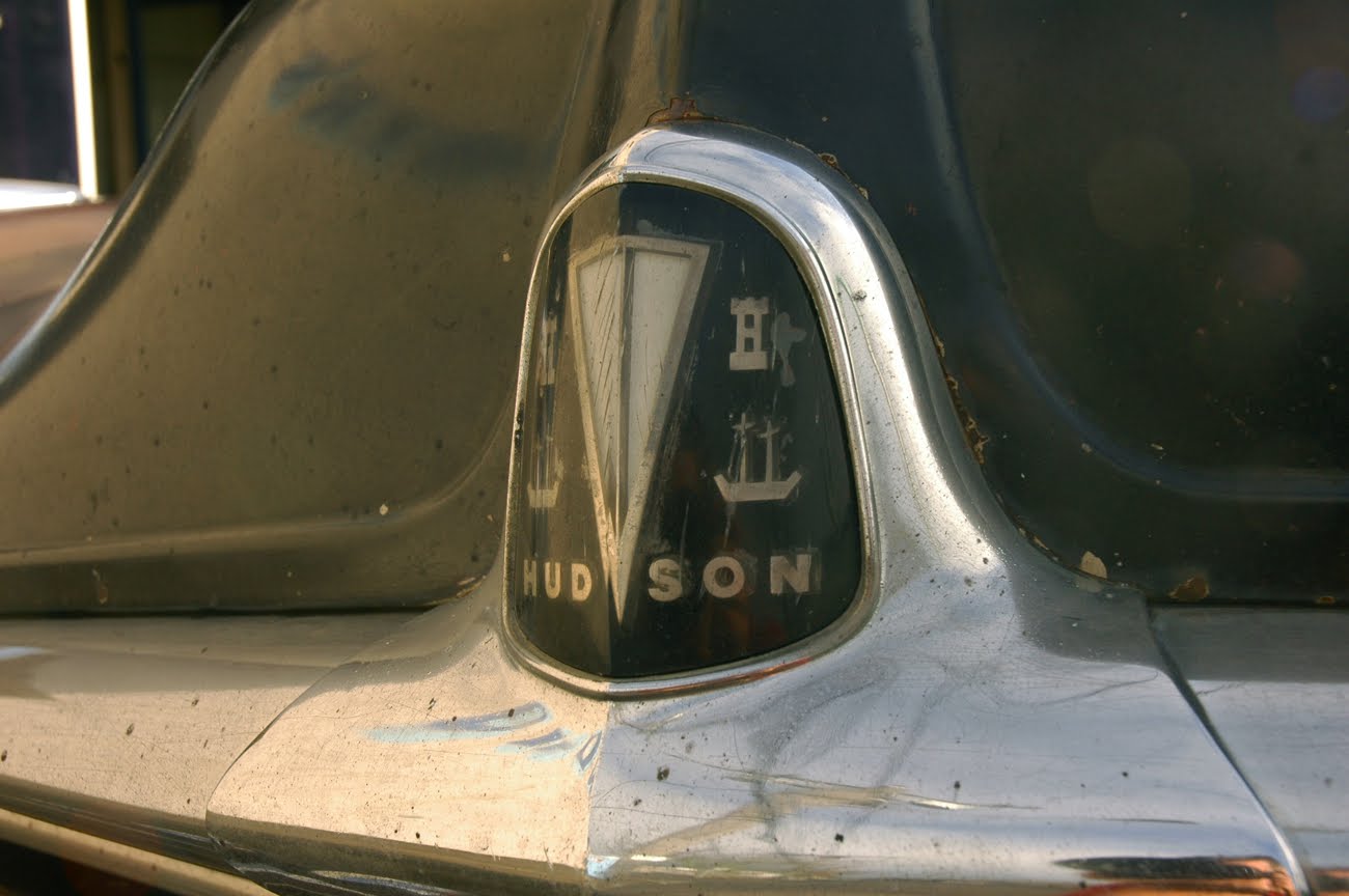 Hudson Commodore Huit sedan