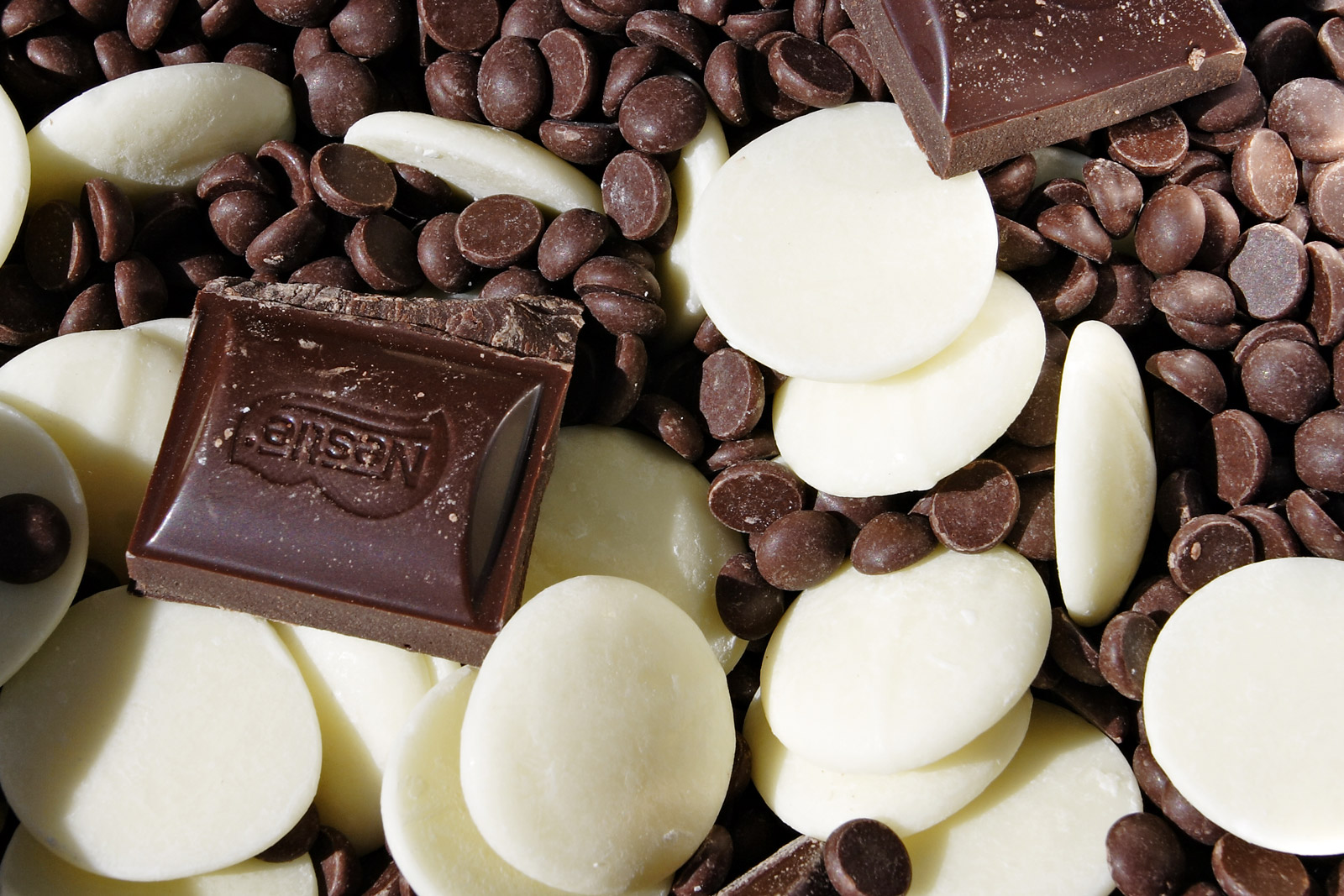 Fichier: Différents types de chocolat.jpg - Wikimedia Commons