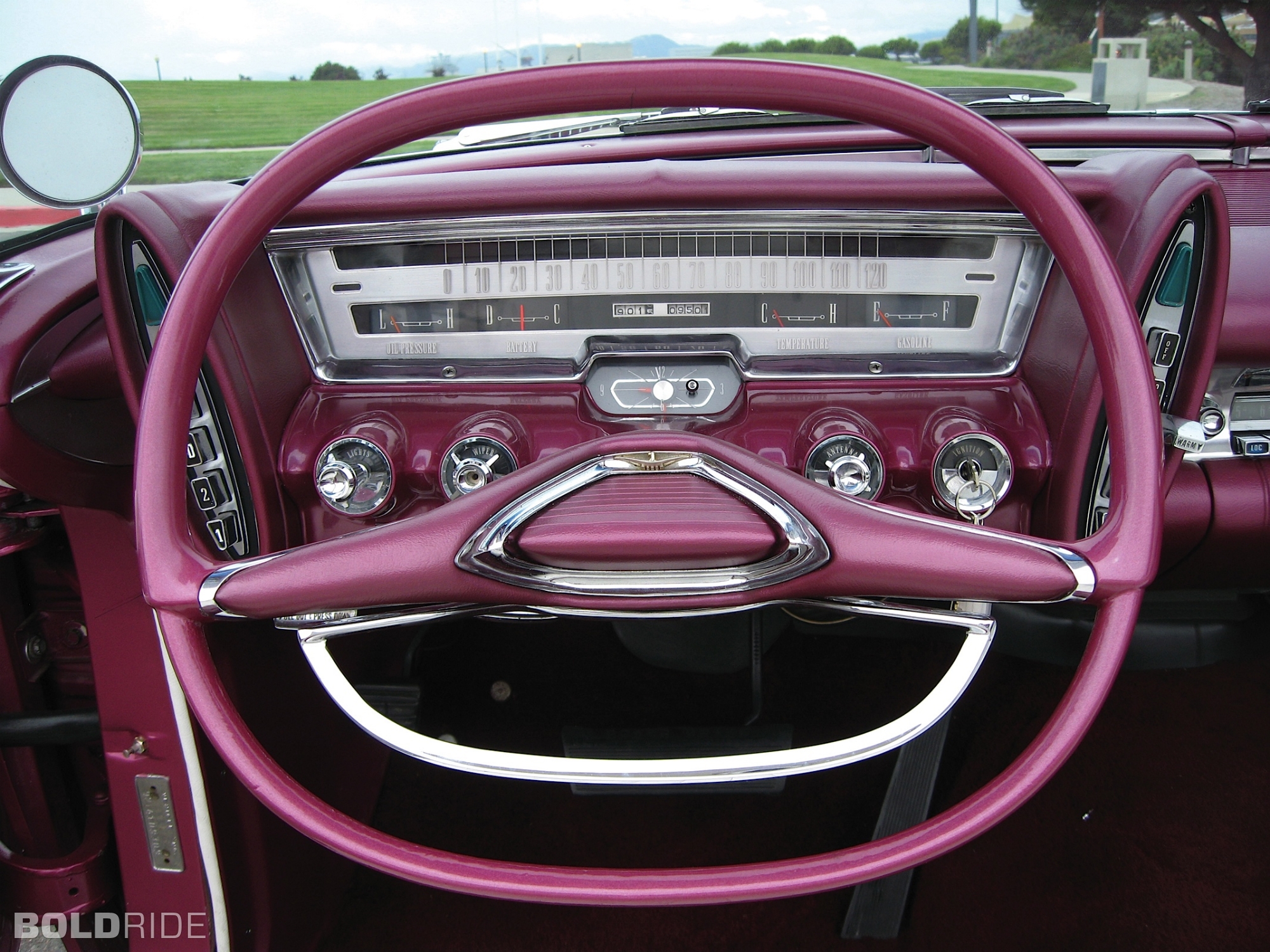 1961 Chrysler Imperial Crown Cabriolet Boldride.com - Des photos...