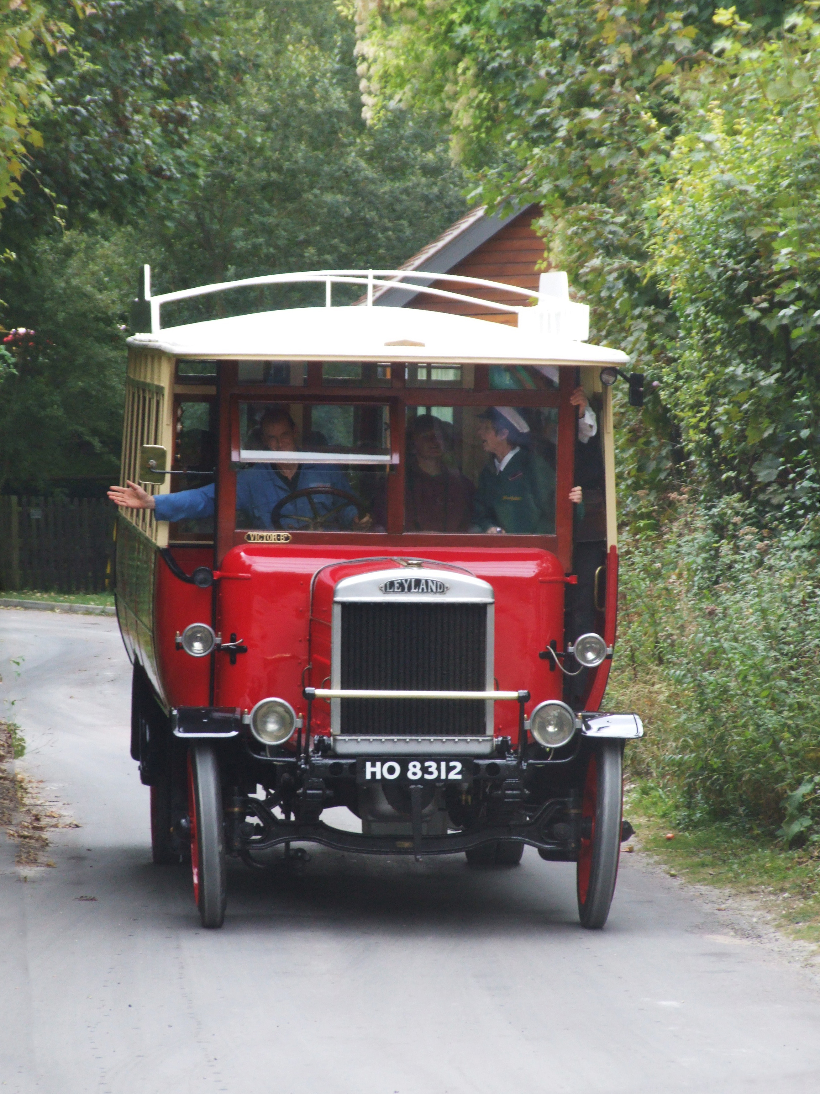 Dossier : Bus de Leyland, Amberley.jpg - Wikimedia Commons