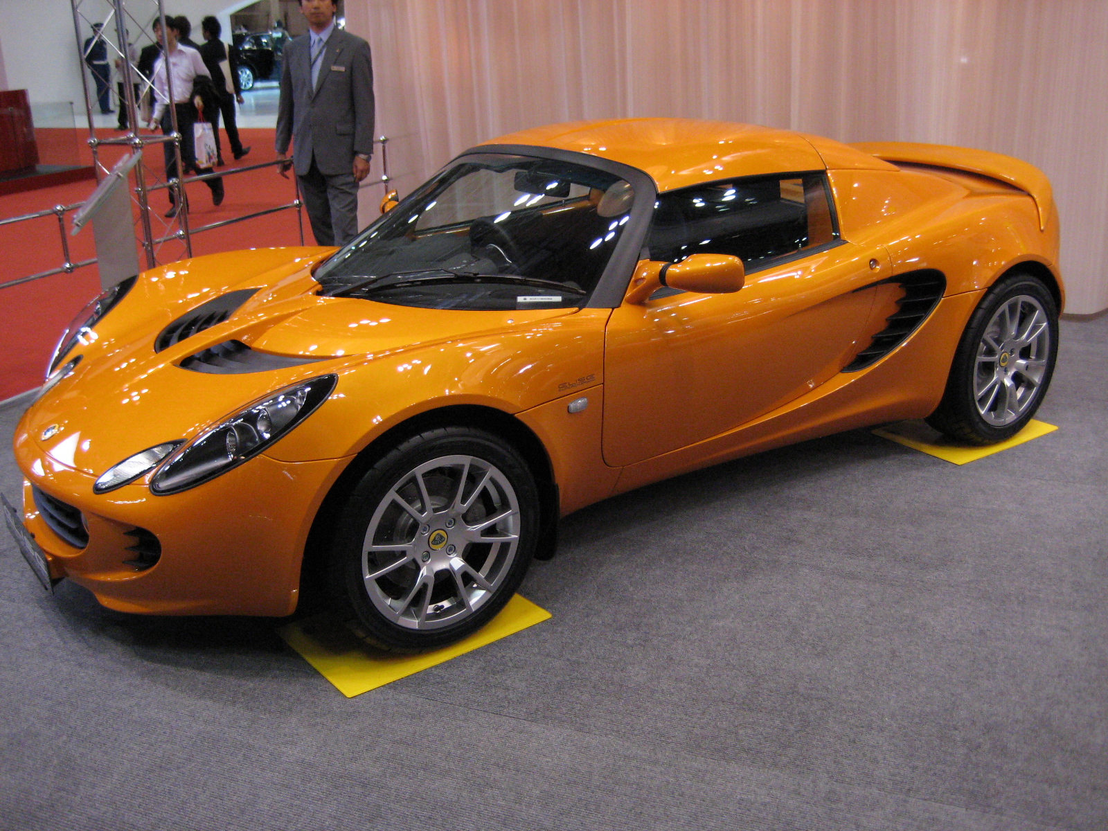 Dossier: 2007 Lotus Elise SC.JPG - Wikimedia Commons