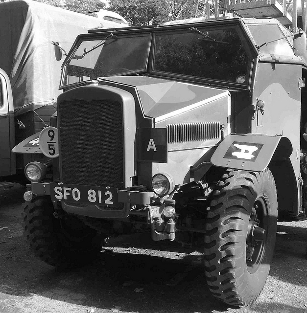 Tracteur d'artillerie de campagne Morris Quad. MotoBurg