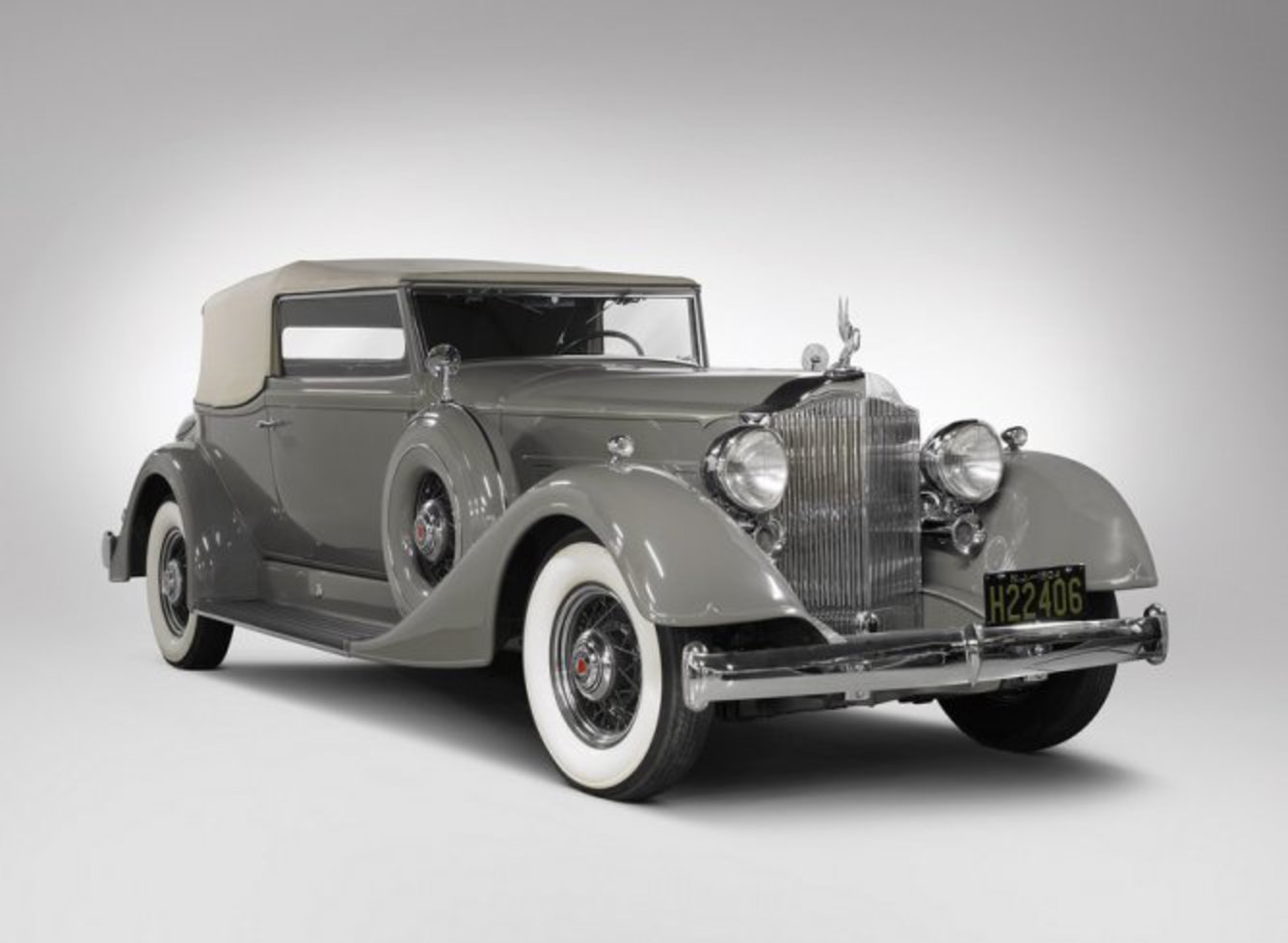 1934 Packard Super Eight Cabriolet Victoria - 1 â€