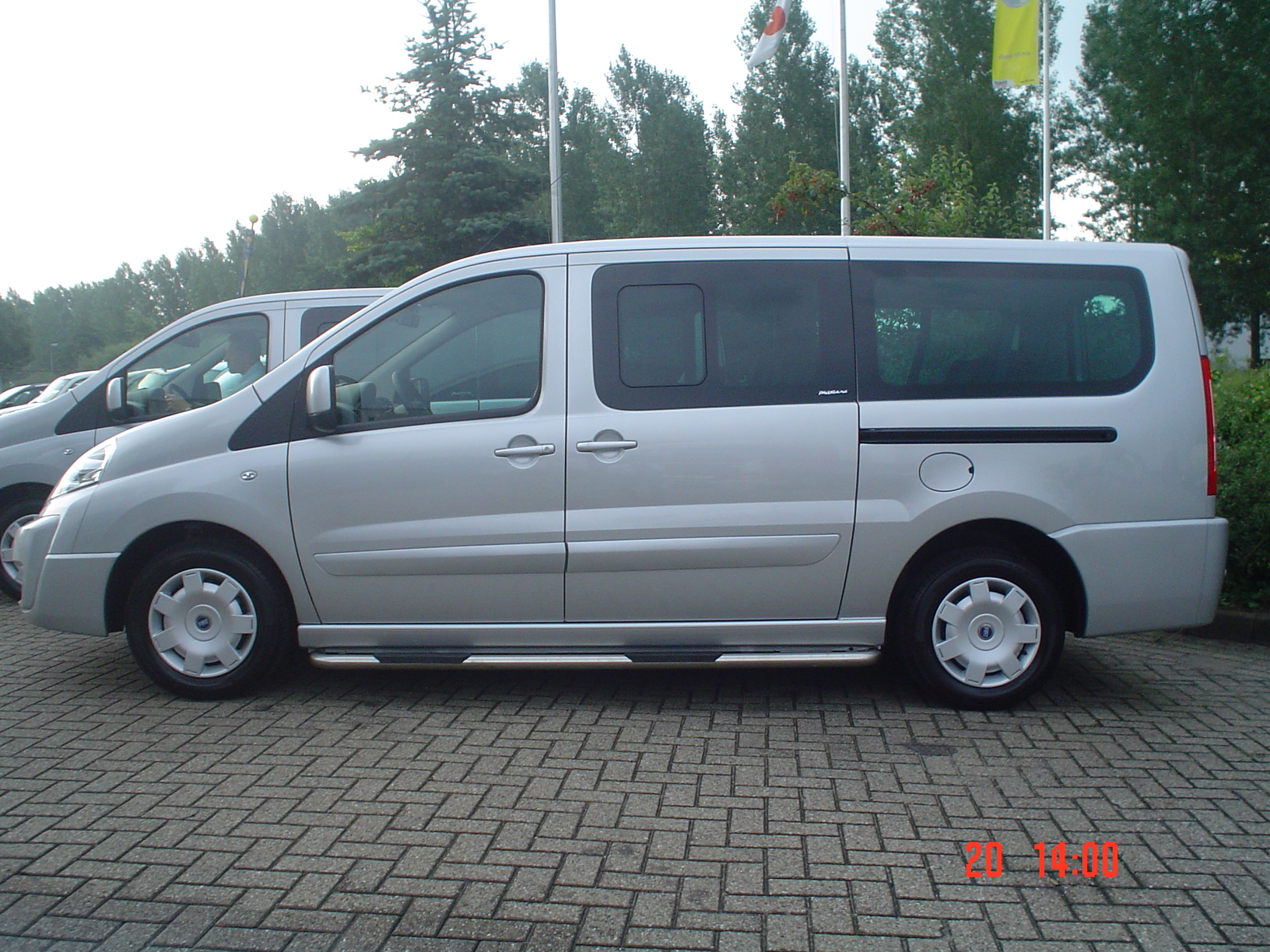 File:2009 Fiat Scudo Comfort 120 Multijet SWB 2.0 Front.jpg - Wikimedia  Commons