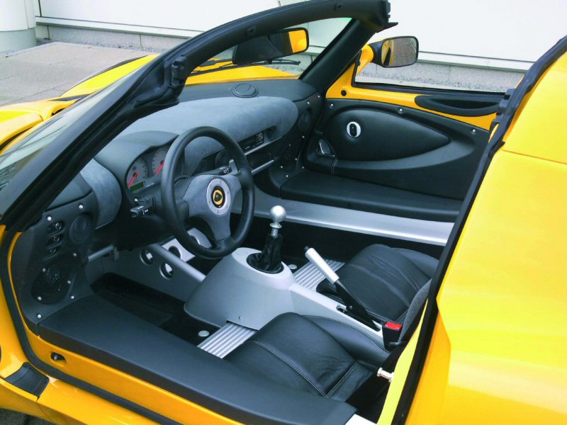 2004 Lotus Elise 111R spécifications, images, tests, fonds d'écran...