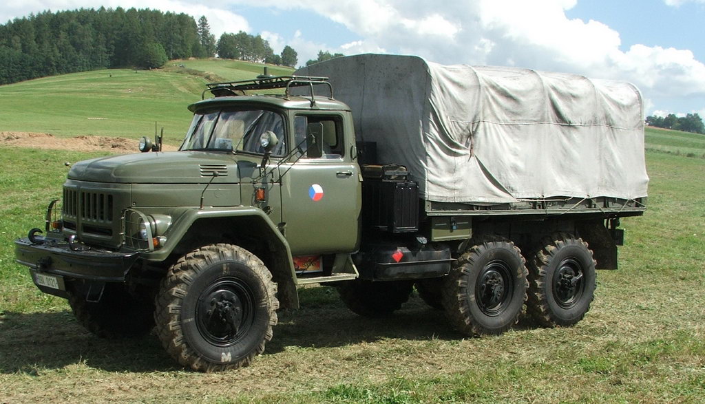 fuerzasmilitares.org : CamiÃ3n ZIL-131 de origen ruso
