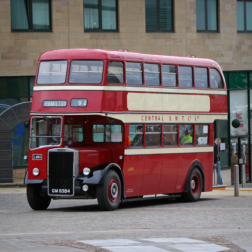 Red Leyland Bus / Flickr - Partage de photos!
