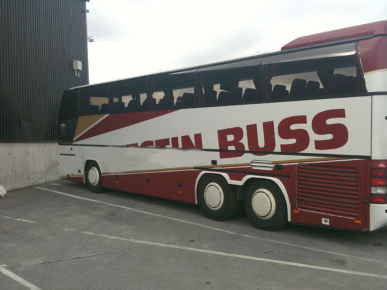 Neoplan N1163: Photo gallery, complete information about model ...