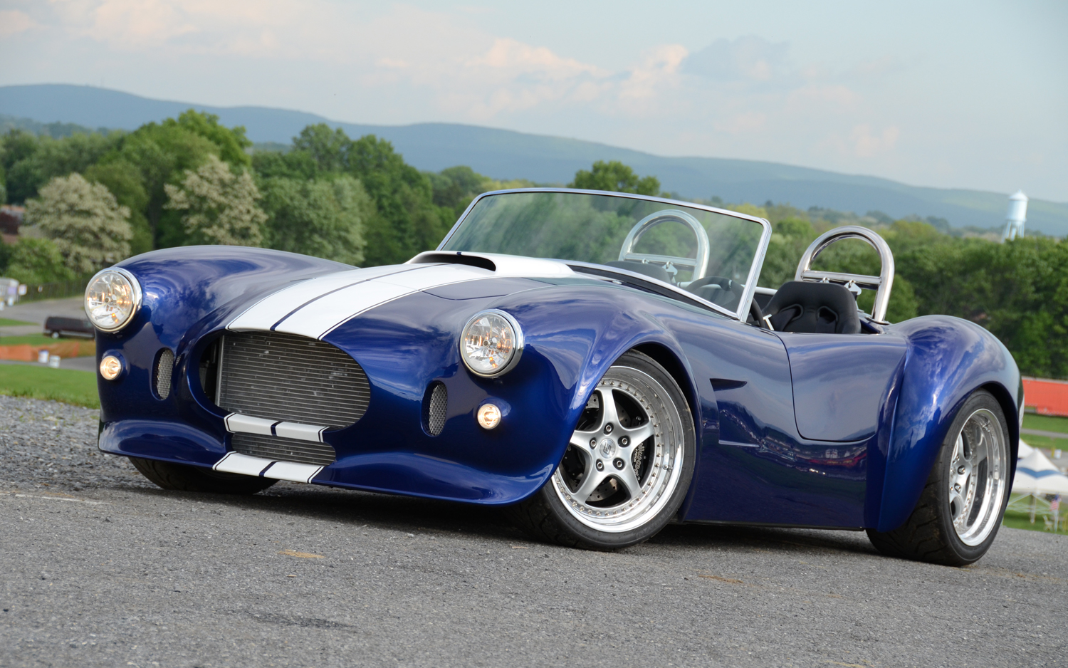 Shelby Series 1 FII Roadster Front Left View Photo 20