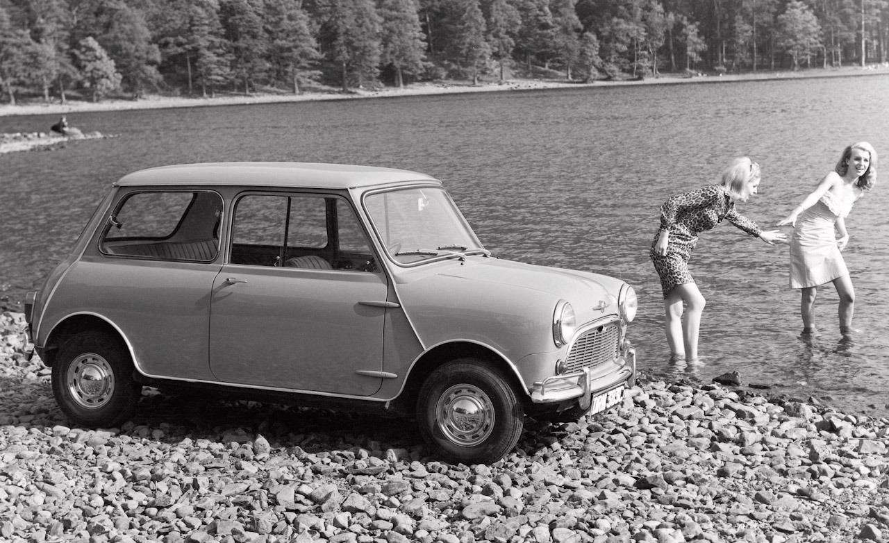 1964 Morris Mini Minor Super-de-Luxe photo
