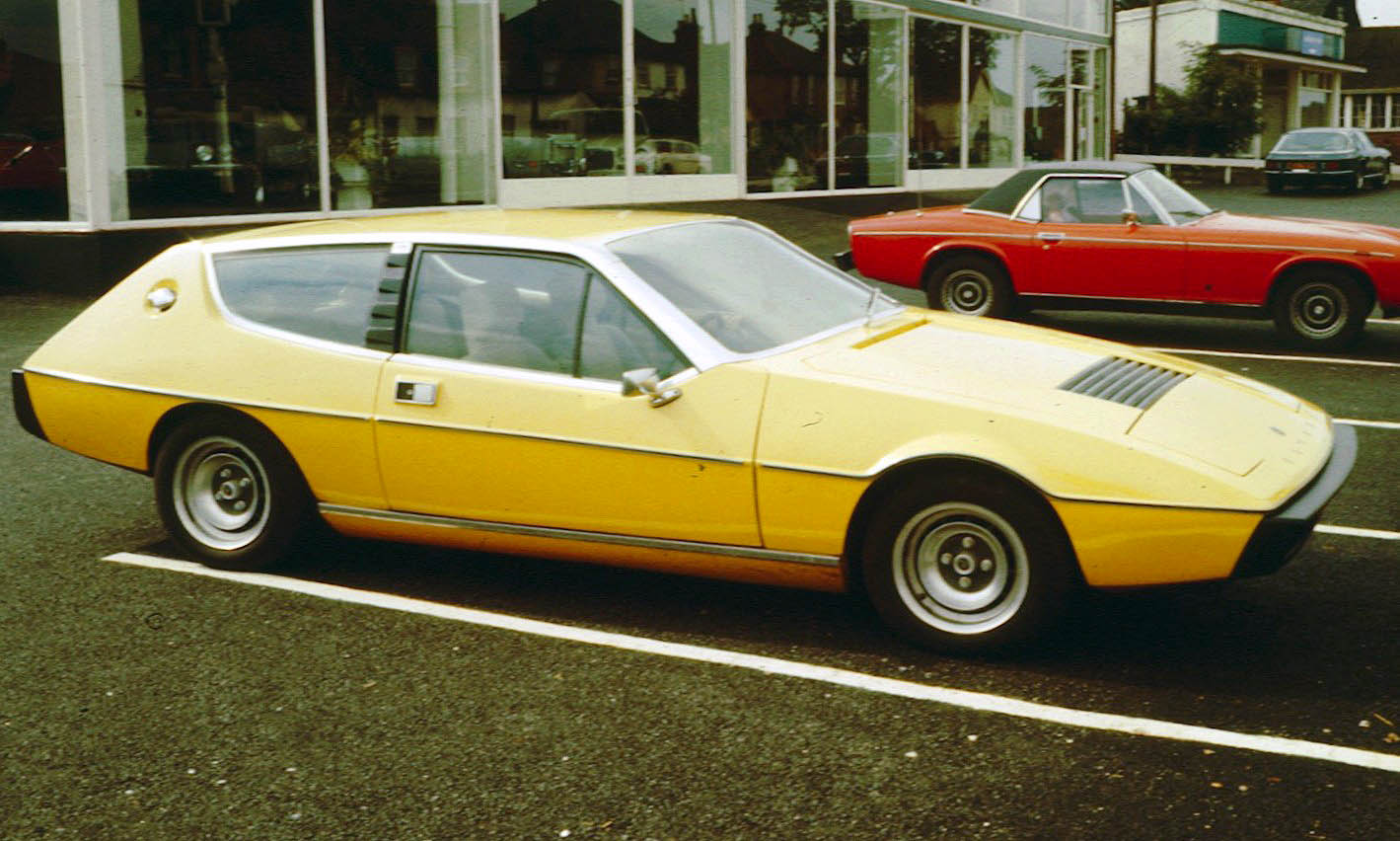 Dossier: Lotus Elite Brentwood 1976.jpg - Wikimedia Commons