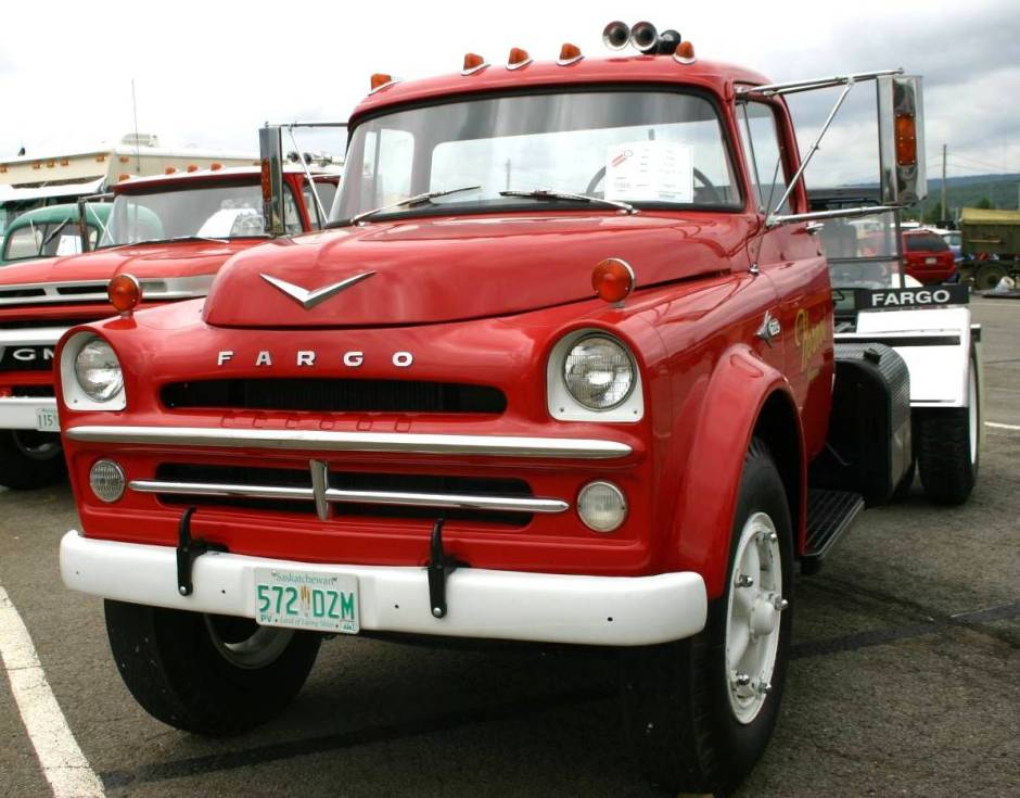 1957 Camions Fargo