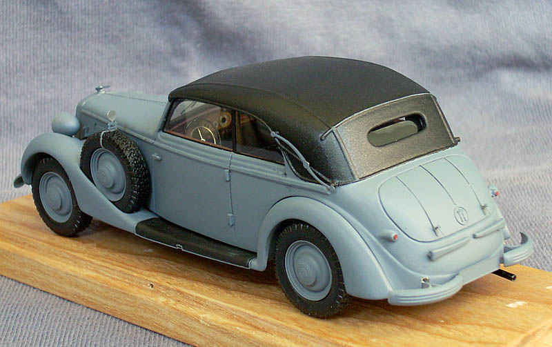 CEM: 1939 Horch 930V Cabrio Fermé Wermacht à l'échelle 1: 43 - mDiecast
