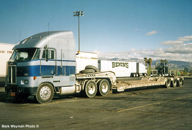Photos de camions Photo Mark Wayman - Collection de camions Peterbilt 372