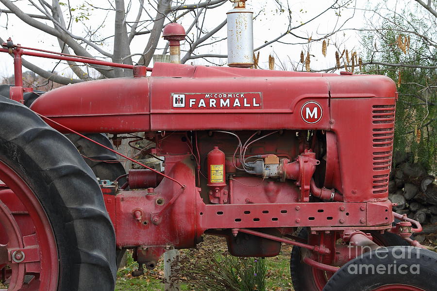 Tracteur agricole international Mccormick Farmall. 7d10321...