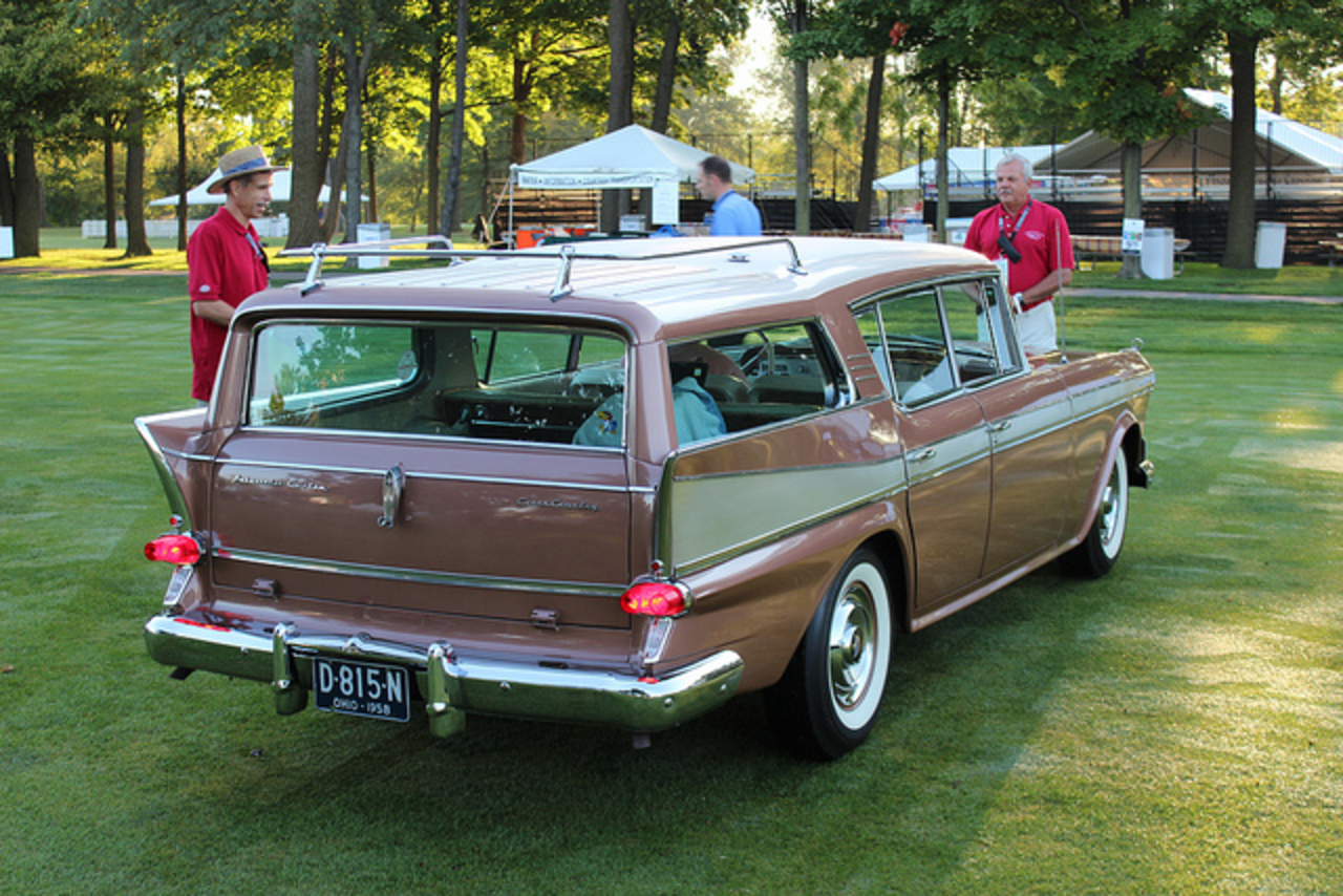 Wagon à toit rigide 4 portes Ambassador Custom Cross Country 1958 / Flickr...