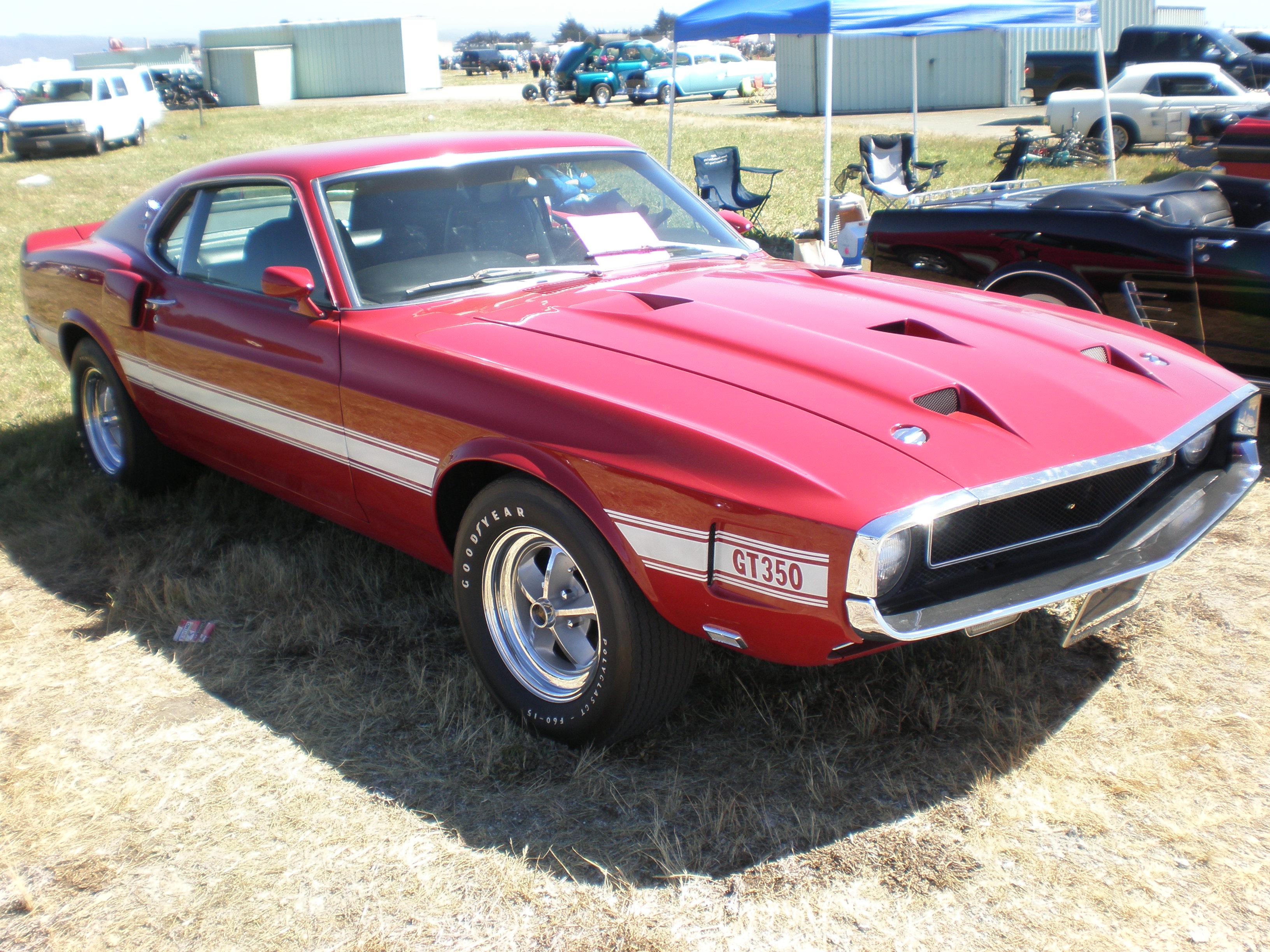 Dossier : 1969 côté Shelby Mustang GT350 rouge.JPG - Wikimedia Commons
