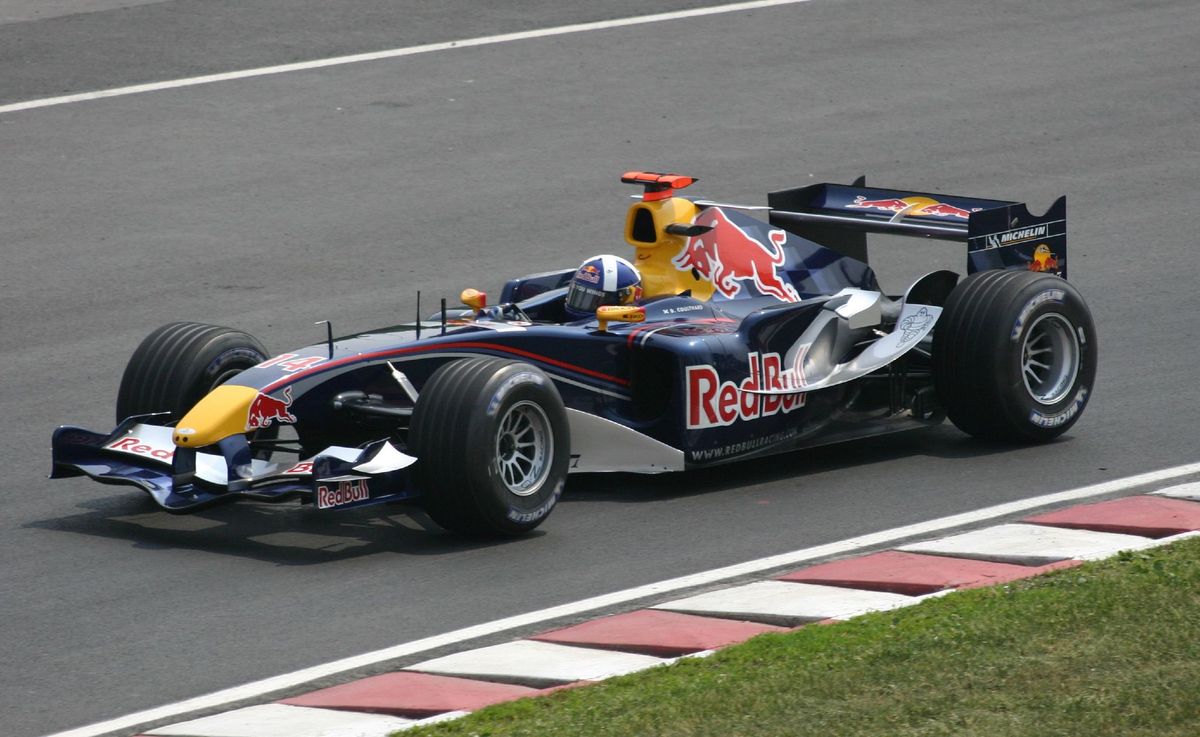 Présentation de Red Bull RB1 Cosworth :: autoviva.