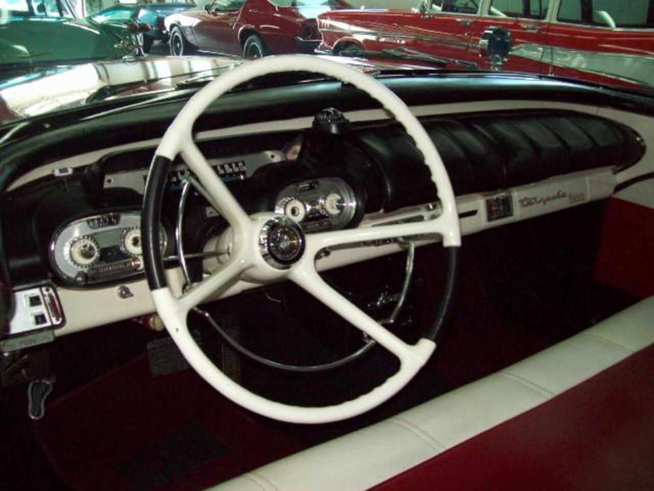 1957 Mercury Monarch Turnpike Cruiser Convertible - Montréal...