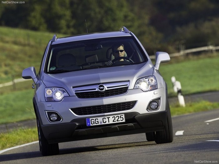 Opel Antara 24L. Voir Télécharger le fond d'écran. 700x525. Commentaire