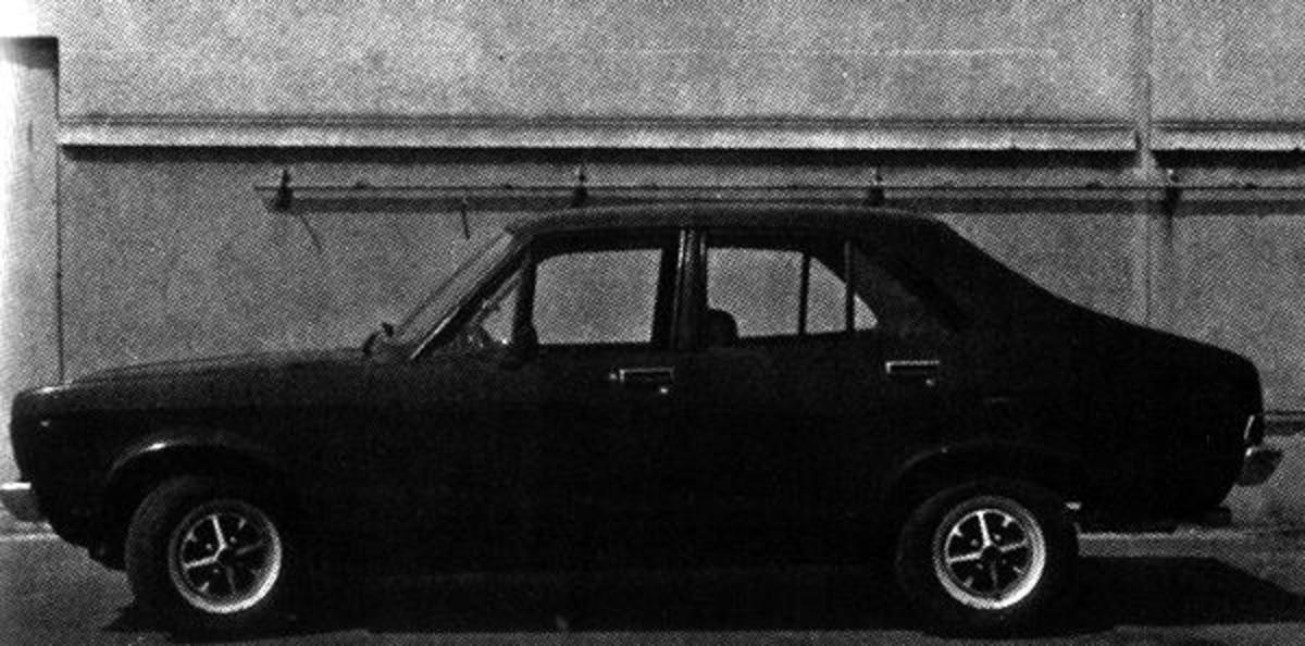 Dodge 1800 GT 100 (Voitures du monde 1975)