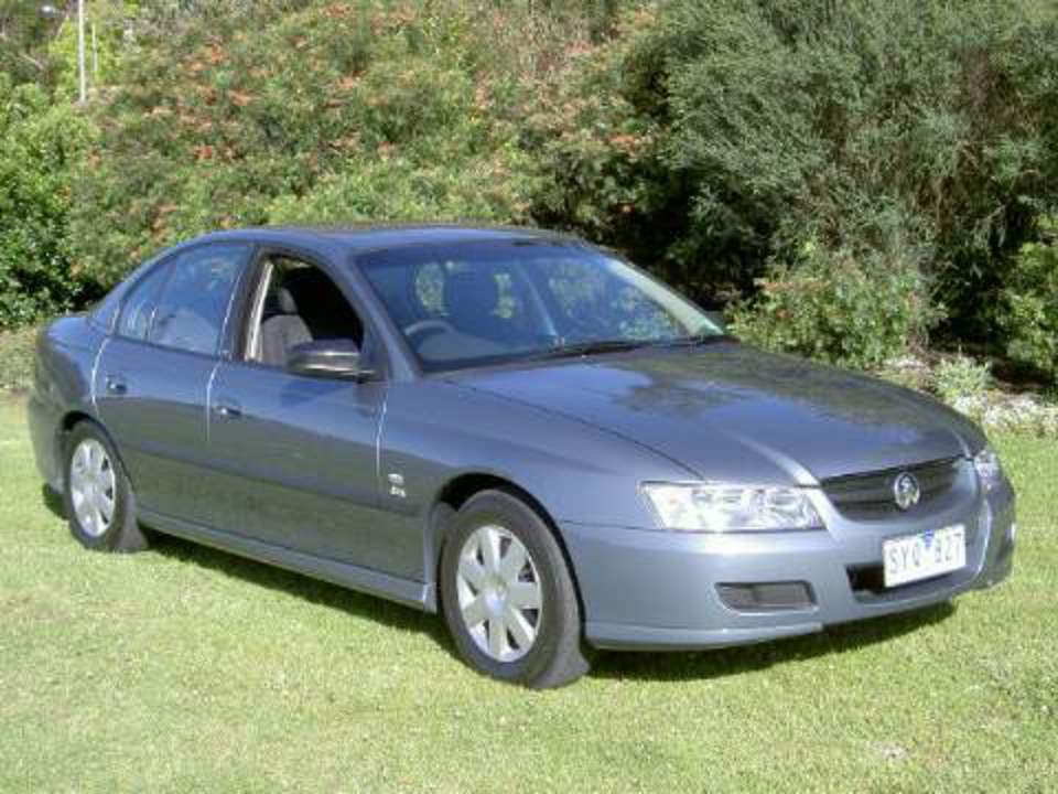 2004 Série Holden Commodore Executive-VZ aux Jardins botaniques de la région de Hunter