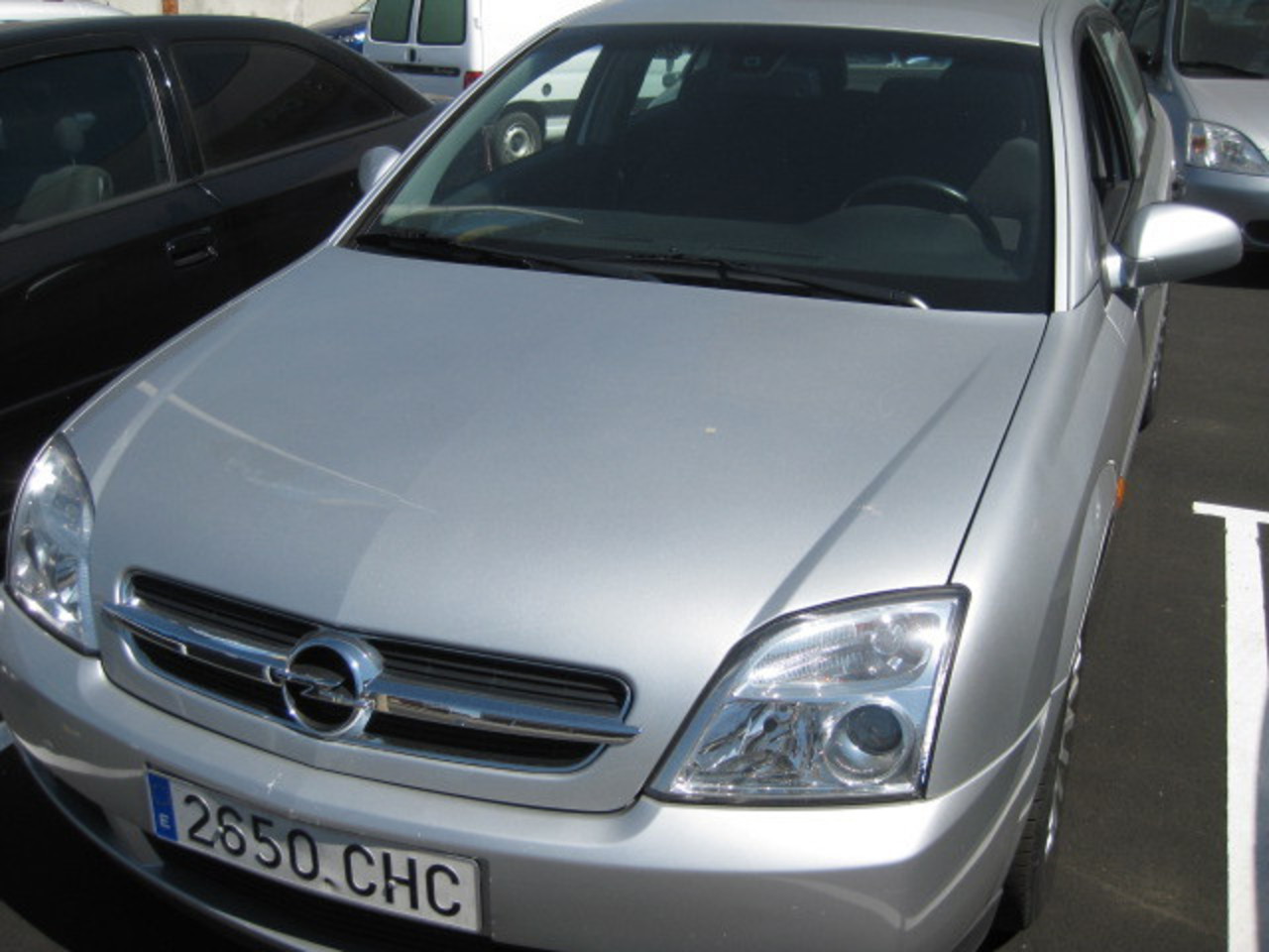 2003 Opel Vectra 2.2. 5 500 â' Voir plus Mi: 103 000 km. Espagne Salamanque