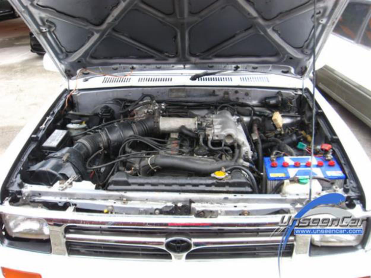 TOYOTA HILUX MIGHTY-X CABINE DOUBLE 4Dr 2,5 MT à