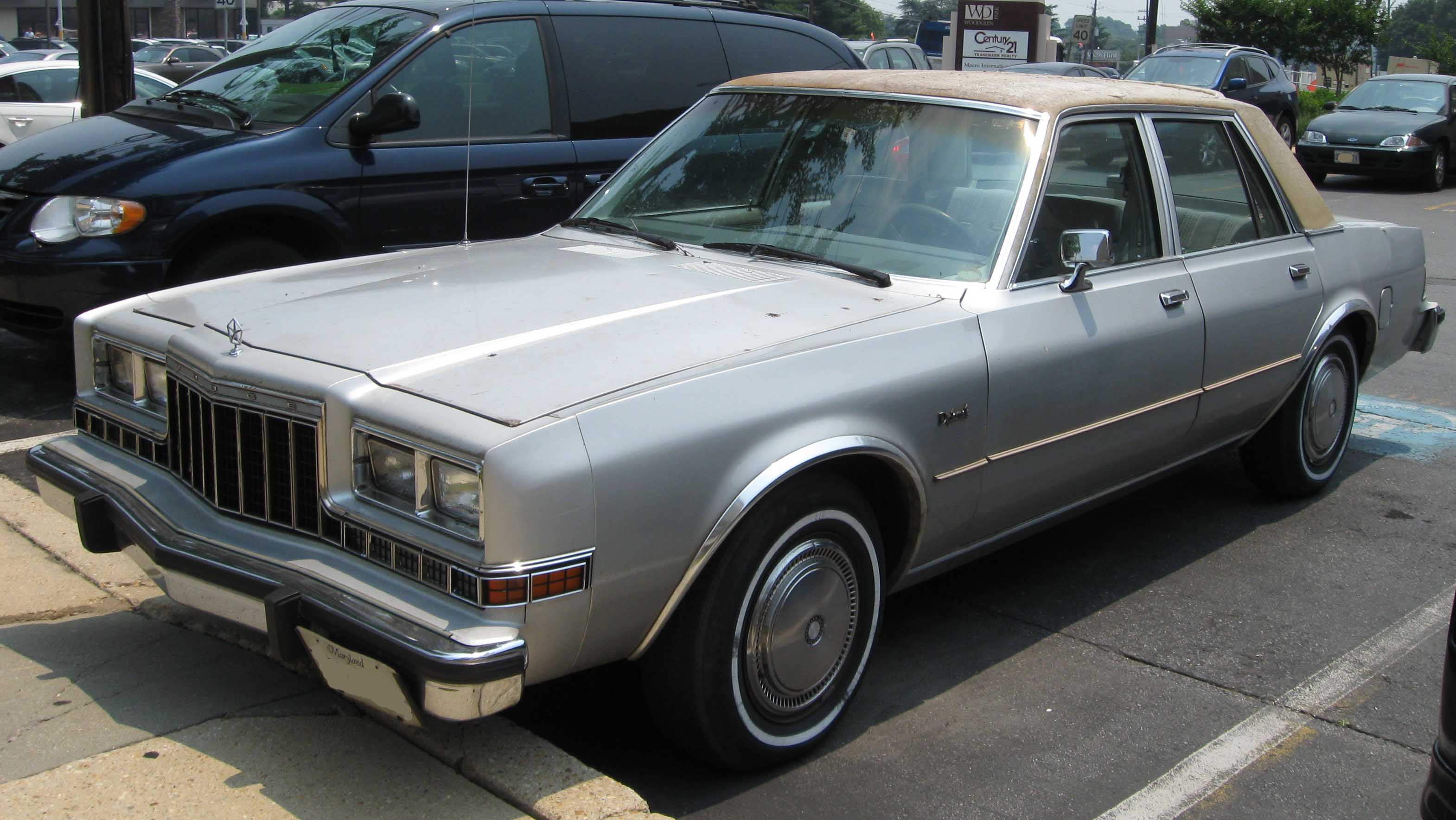 Dossier: 1980-1983 Dodge Diplomat 1.jpg