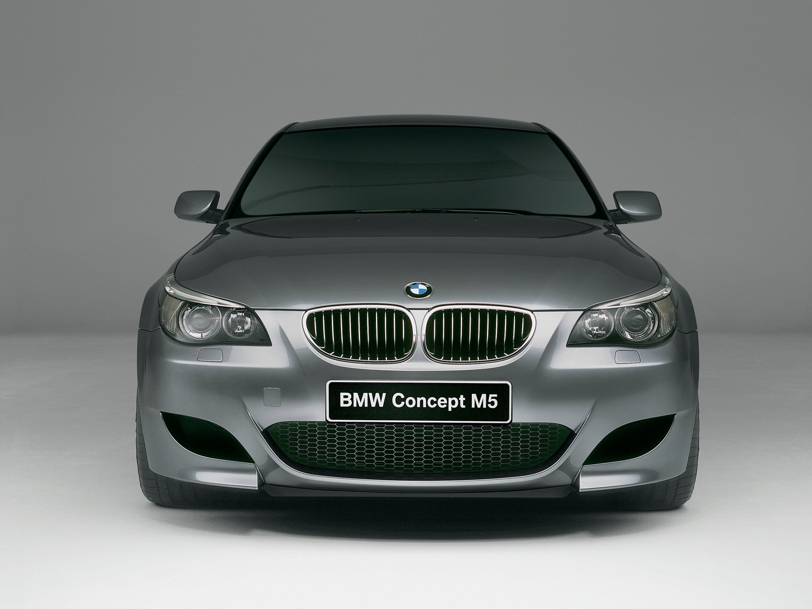BMW M5 Limousine (E60)