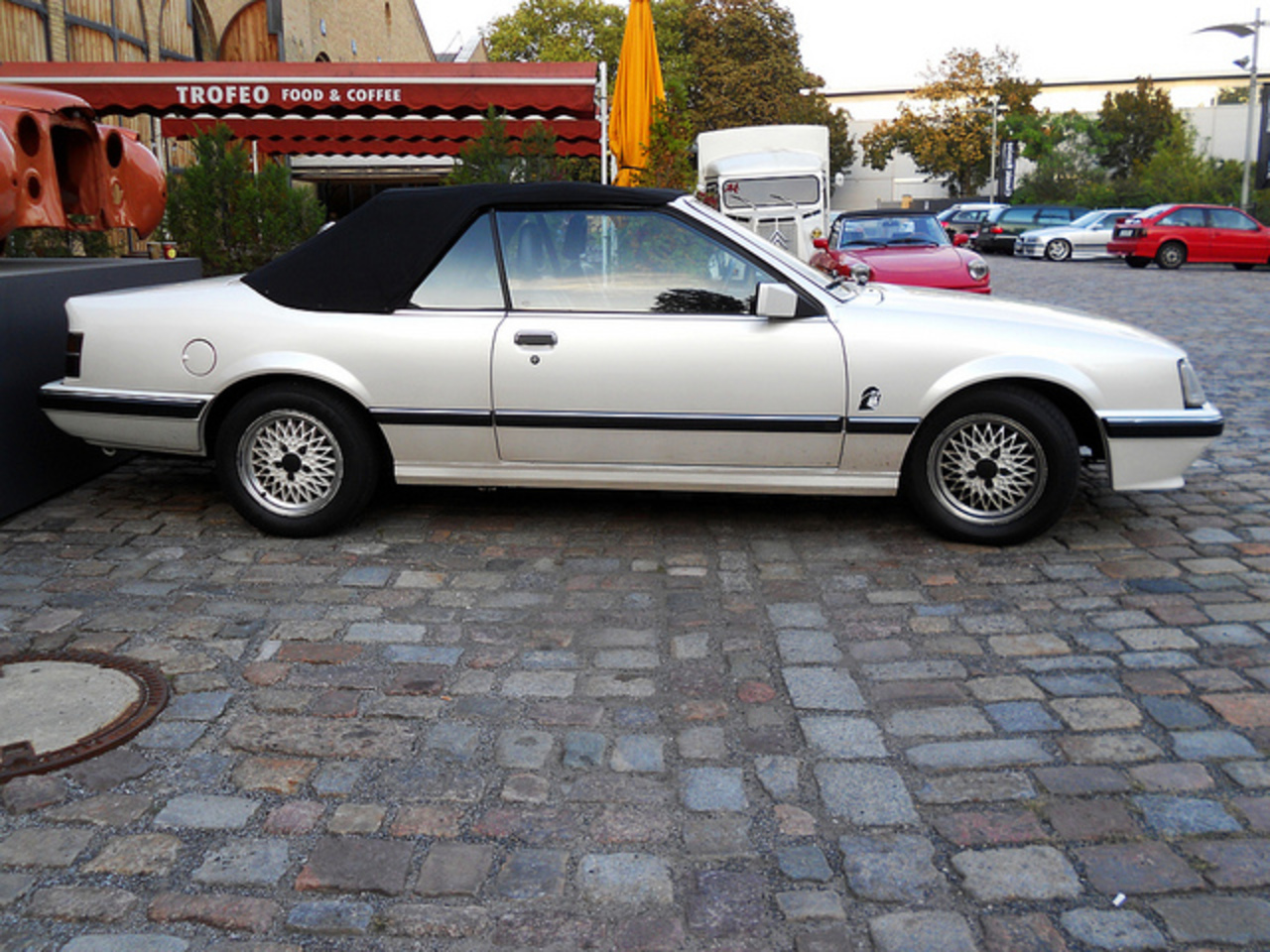 Opel Monza GSE cabrio de Keinath. Voir Télécharger le fond d'écran. 640x480. Commentaire