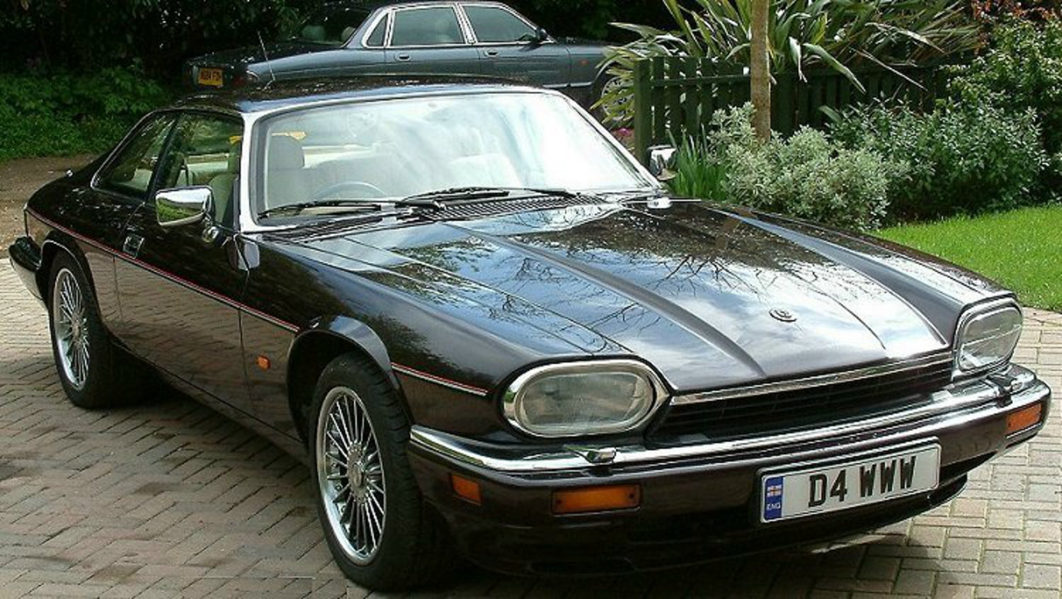 Jaguar XJS v12