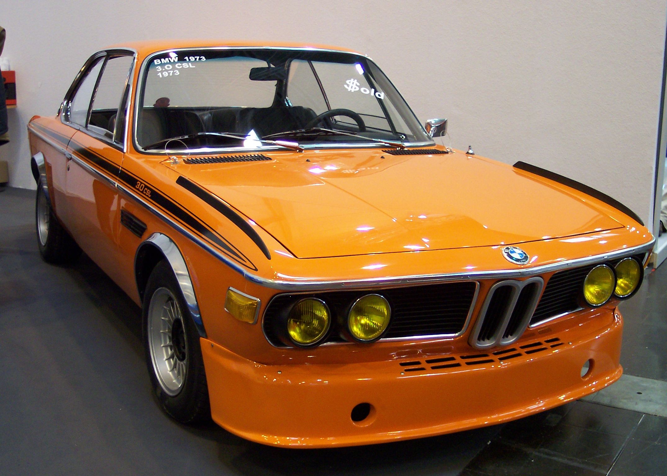 Dossier: BMW 30 CSL 1973 orange vr TCE.jpg
