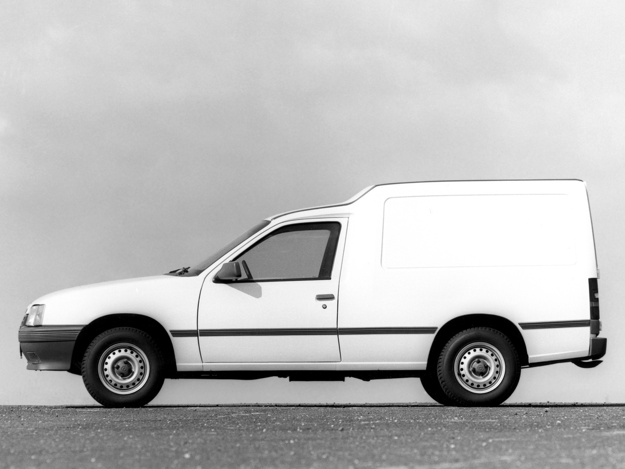 Opel Kadett Combo (E) '1985â€“ 89. Vous pouvez également consulter le site web suivant : <url>: