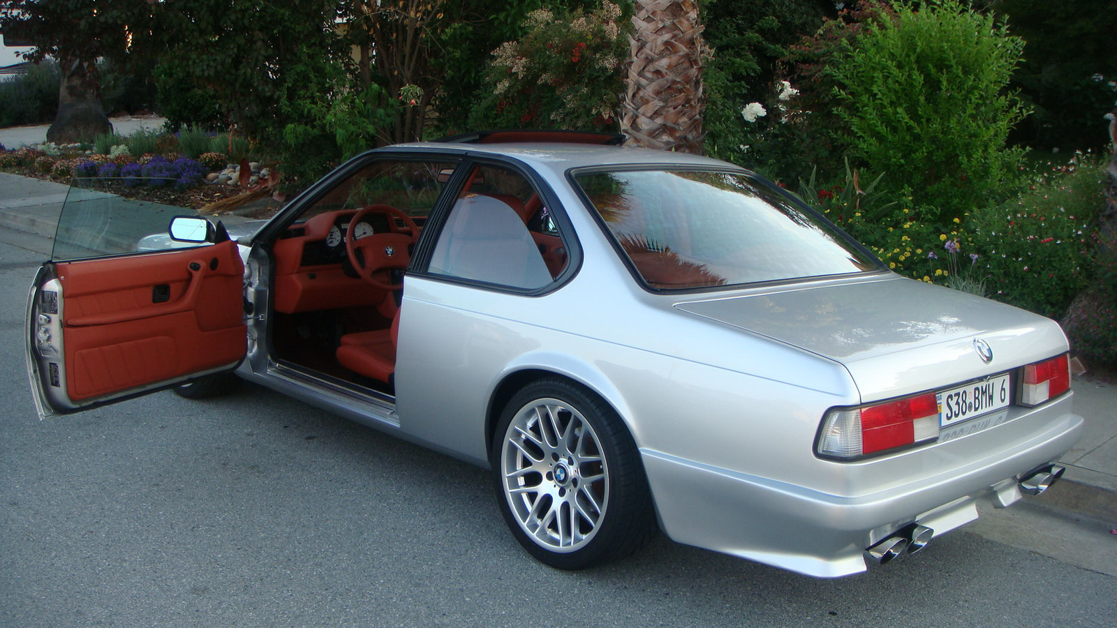 Coupé BMW Série 6 1988 personnalisé avec moteur M5: Au prix de 250 000 $!