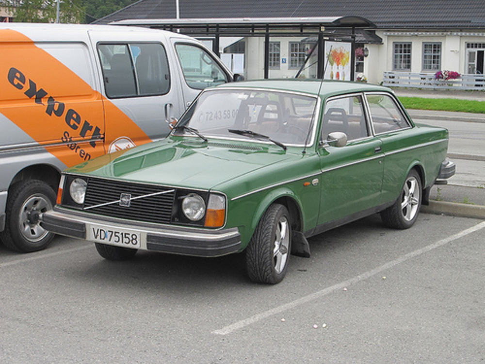 Volvo 242L 1975-77 par Stig Baumeyer