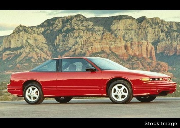 1996 Oldsmobile Cutlass Supreme SL à Cincinnati, Ohio à Vendre