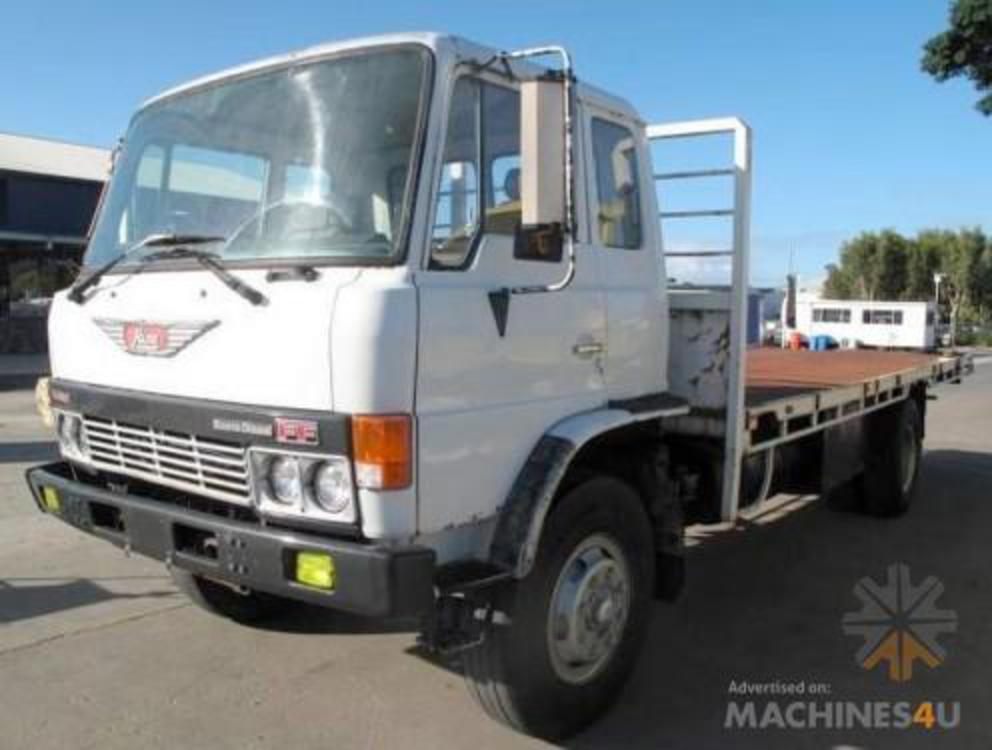 Camions à plateau Hino d'occasion à vendre - Camion à plateau Hino FF 1986 - 14 990 $*