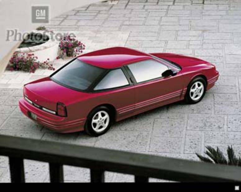 Coupe Suprême Oldsmobile Cutlass 1996