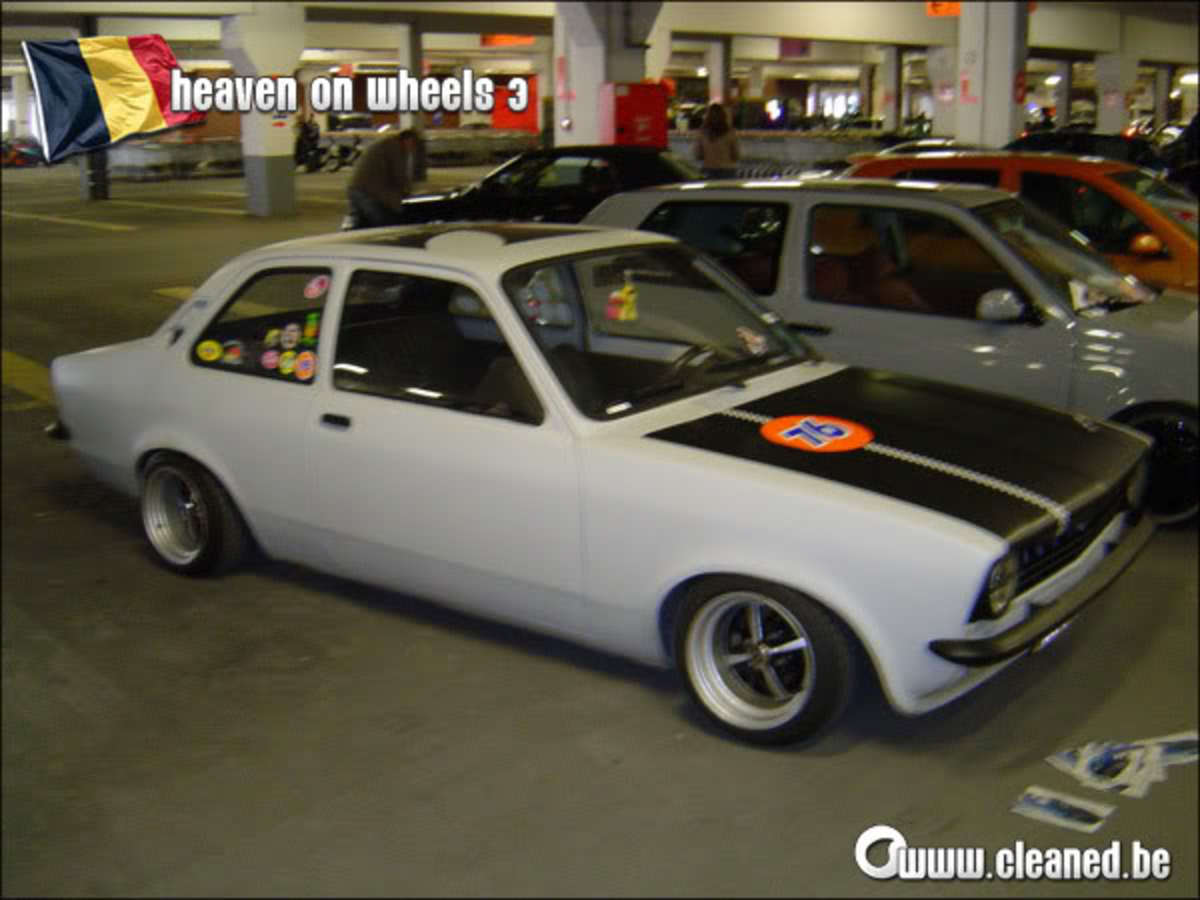 Manèges rétro - Projet Opel Kadett 2dr Saloon XE.