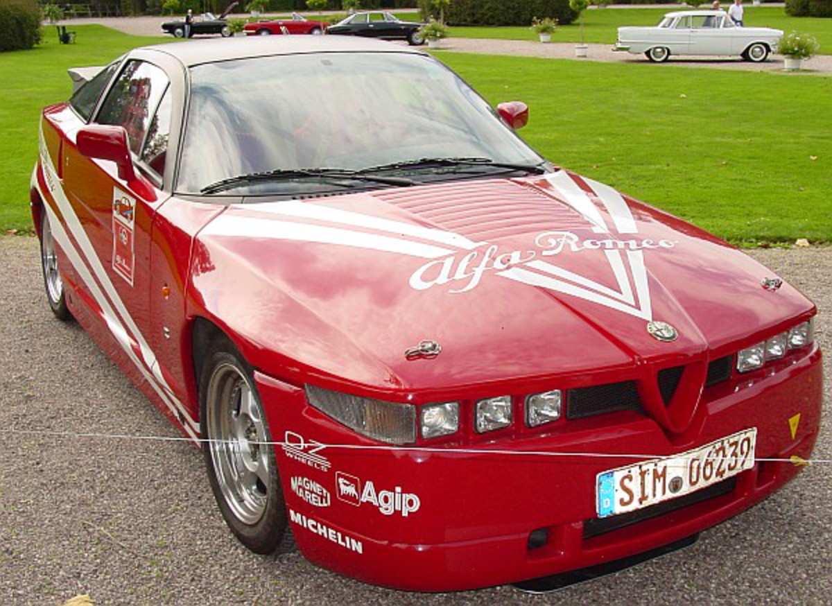 Alfa Romeo SZ Trofeo - catalogue de voitures, spécifications, caractéristiques, photos, vidéos,