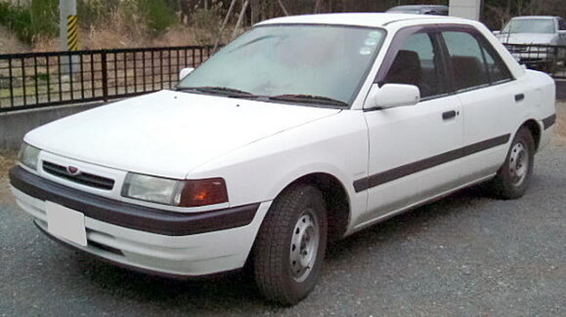 Dossier: Mazda Familia Sedan 1991.JPG. Pas de résolution supérieure disponible.